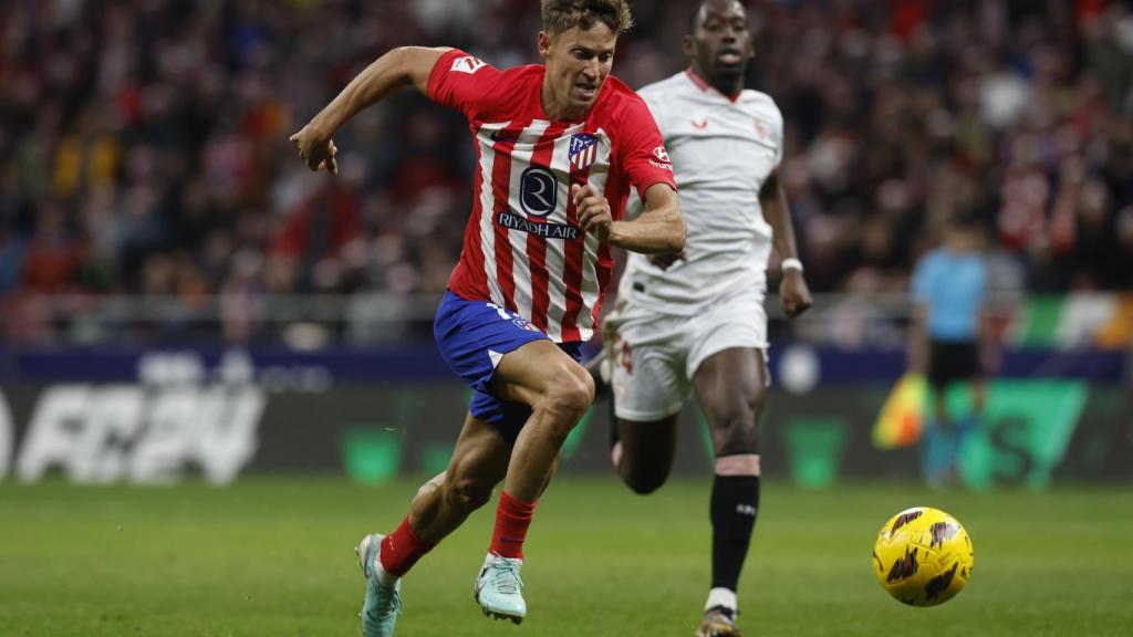 Llorente se marcha en velocidad.