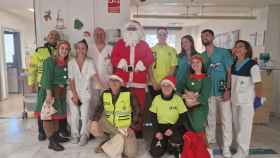 Papá Noel, de vista en el Hospital Quirónsalud Marbella.