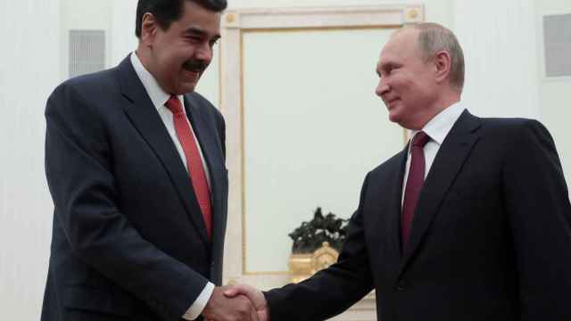 Nicolás Maduro y Vladímir Putin, en un encuentro entre autócratas en Moscú.