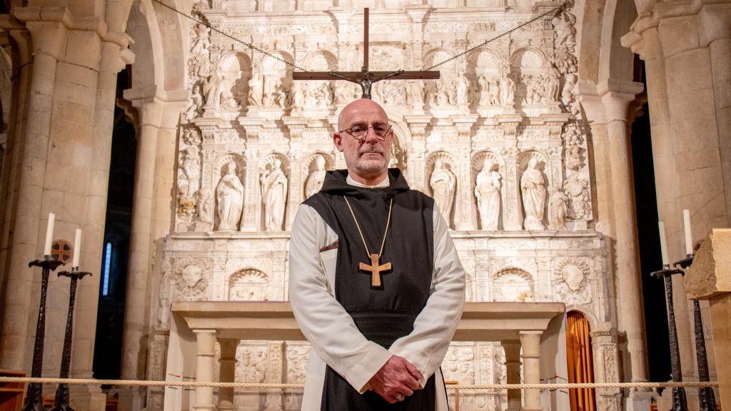 El abad Octavio Vilà, historiador y bibliotecario, es el responsable de la gestión del monasterio de Santa María de Poblet, hoy ocupado por los monjes de la Orden del Císter.