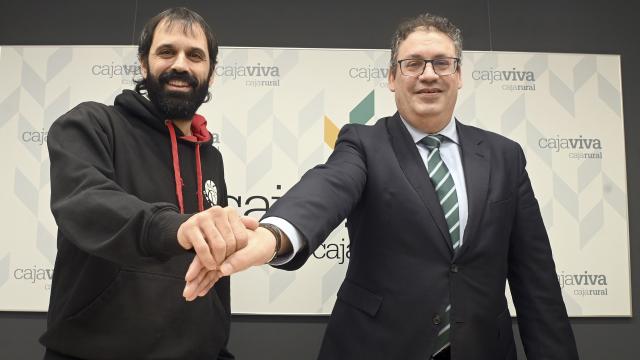 Los representantes del CB Babieca y Fundación Caja Rural