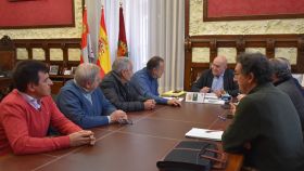 La Plataforma por el Soterramiento se reúne con el alcalde de Valladolid, Jesús Julio Carnero