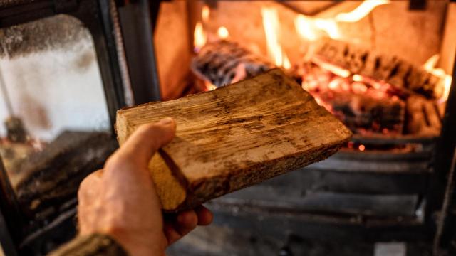 El trucazo para limpiar la estufa: 10 minutos y un solo ingrediente.