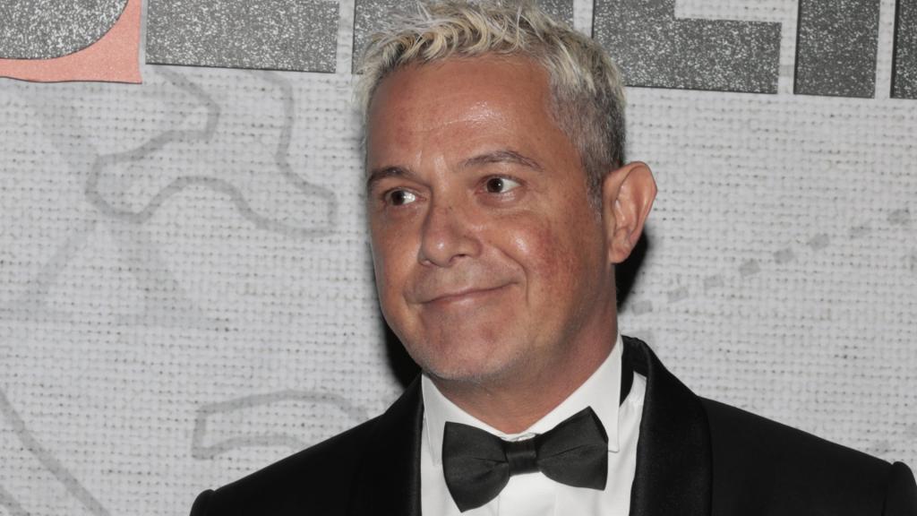 Alejandro Sanz.