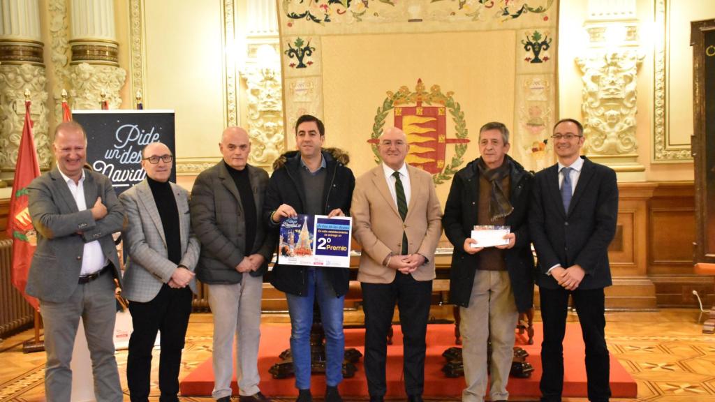 Uno de los agraciados con el segundo premio del Árbol de los Deseos de Valladolid