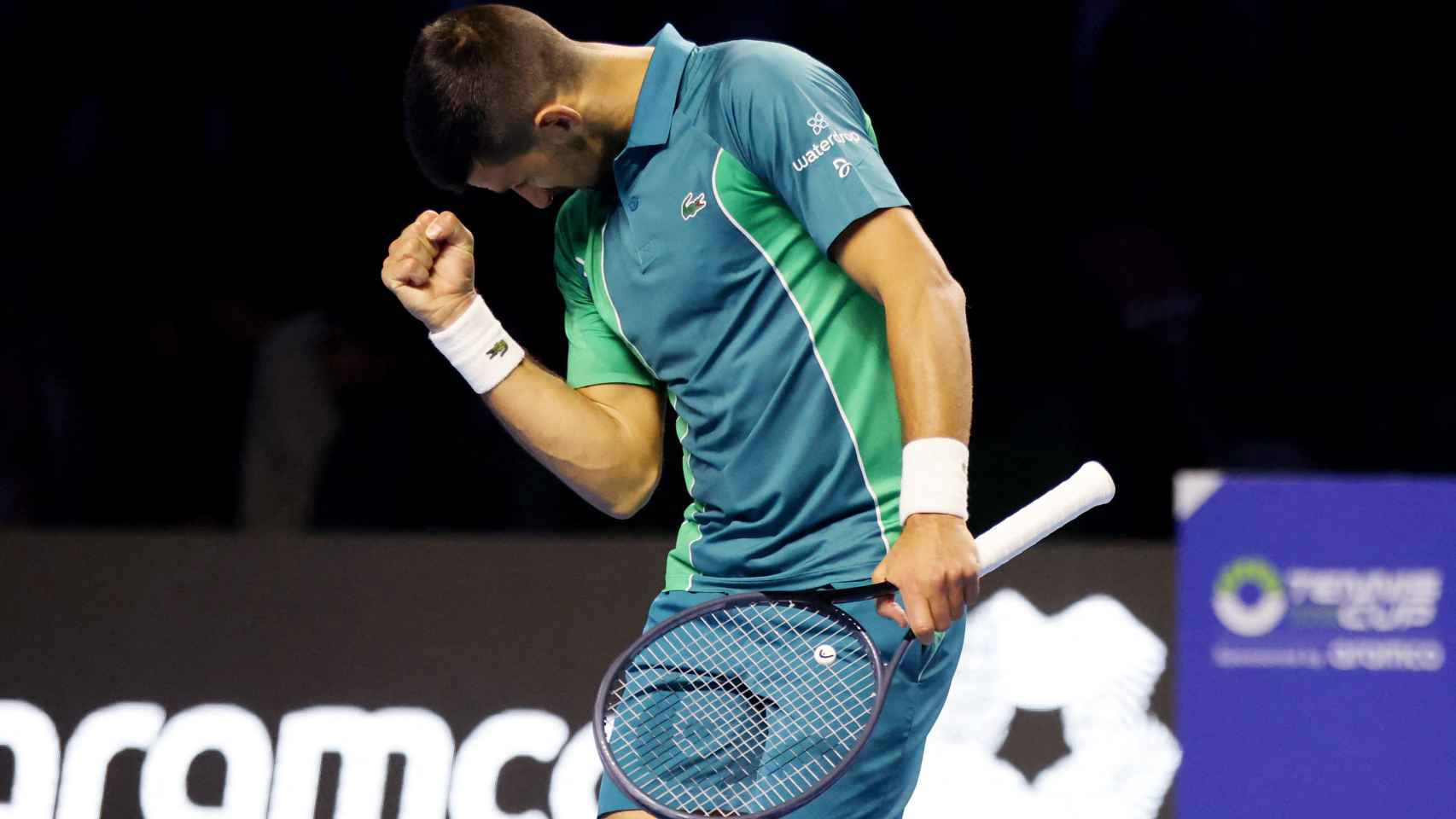 Djokovic celebra un punto en el partido ante Alcaraz.