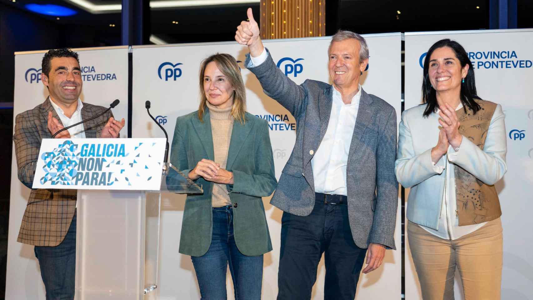 Luis López, presidente de la Diputación de Pontevedra, Marta Fernández-Tapias, presidenta del PP de Vigo, Alfonso Rueda, presidente de la Xunta y del PPdeG, y la secretaria xeral del PPdeG, Paula Prado.