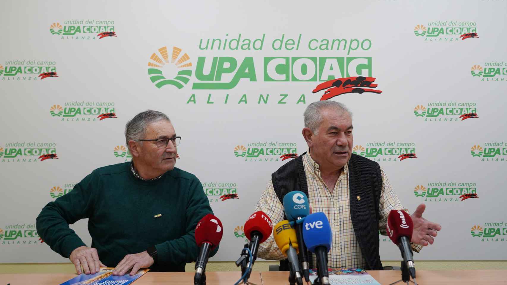 Los responsables de la Alianza UPA-COAG en Castilla y León, Aurelio González y Lorenzo Rivera, hacen balance de 2023