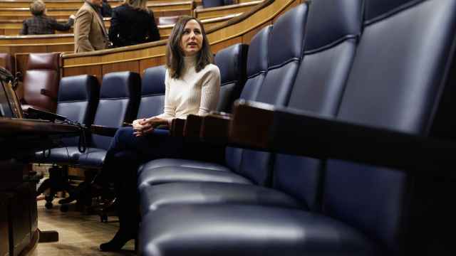 La líder de Podemos y exministra de Derechos Sociales y Agenda 2023, Ione Belarra, el pasado 9 de febrero en el banco azul del Congreso de los Diputados.