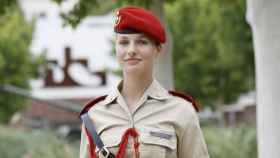 La Princesa de Asturias posa con uniforme.