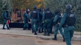 Así era el laboratorio de drogas que un hombre chino tenía en un sótano con 13 perros en Toledo