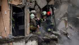 Bombardeo ruso sobre un edificio ucraniano de la ciudad de Dnipro