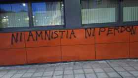 Pintada en la sede del PSOE provincial