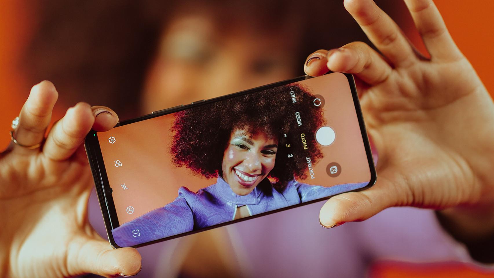 El Honor Magic6 Lite llega a España: exquisito en su pantalla y fotografía  con una batería que llega a los dos días