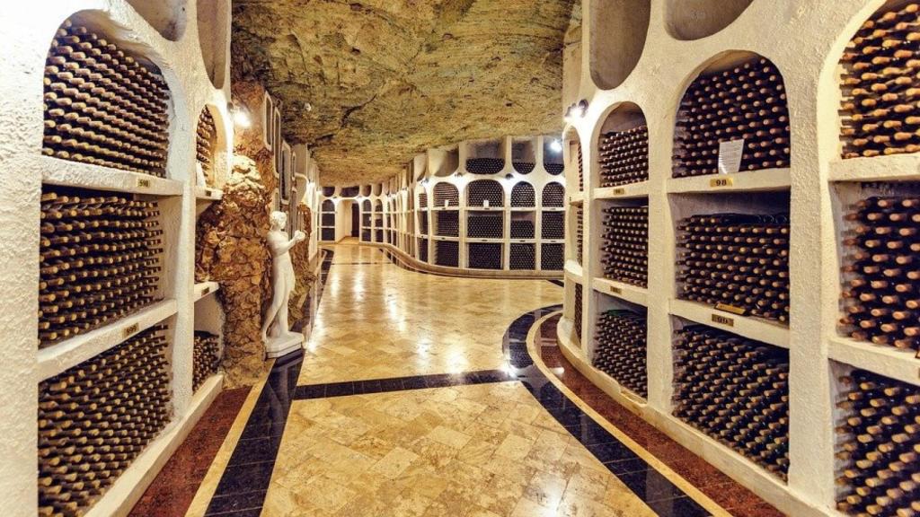 Situado en Chisináu, Cricova es la bodega más importante de Moldavia.