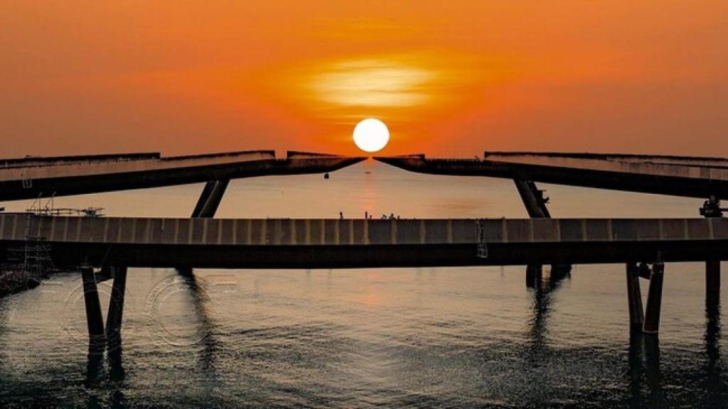 Kiss bridge, en Vietnam.