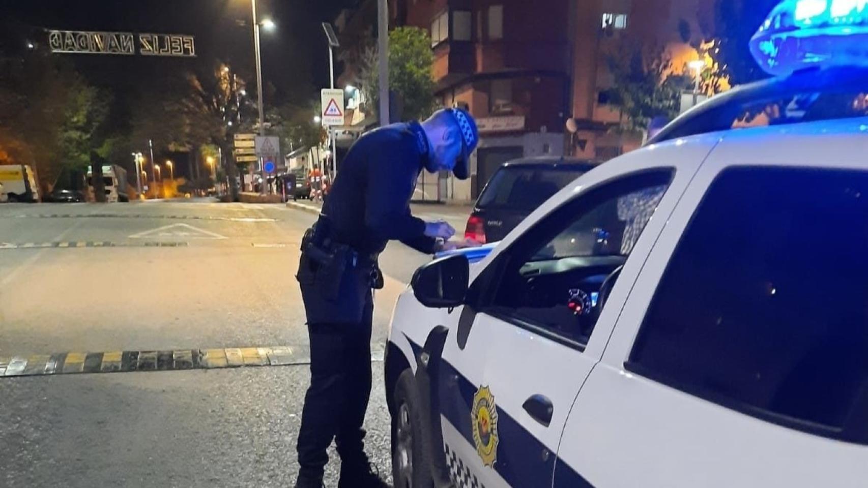 Un agente de la Policía Local de Elda.