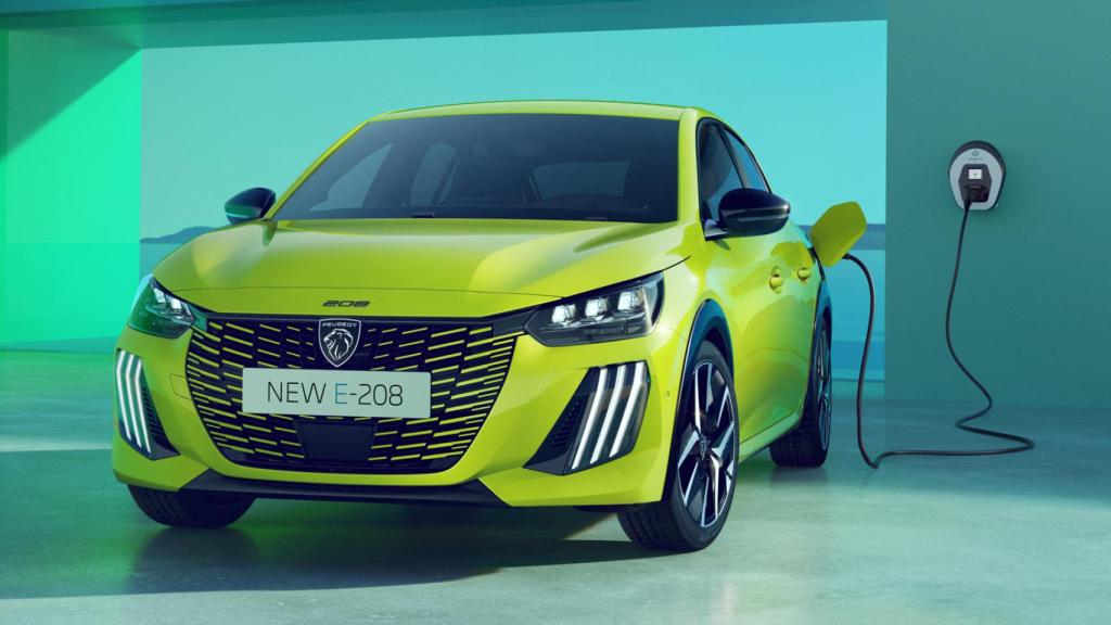 Peugeot E-208.