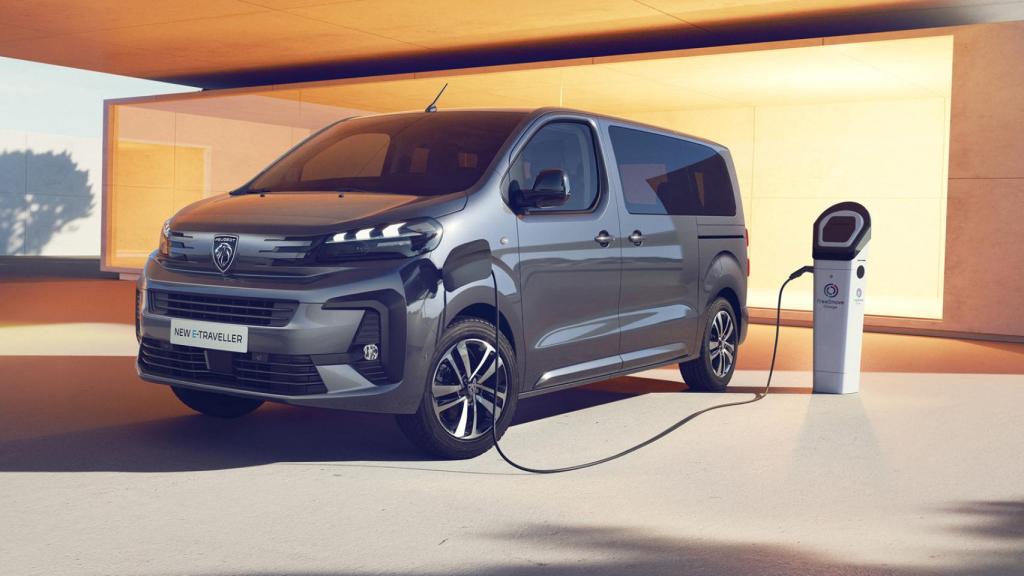 Peugeot E-Traveller.