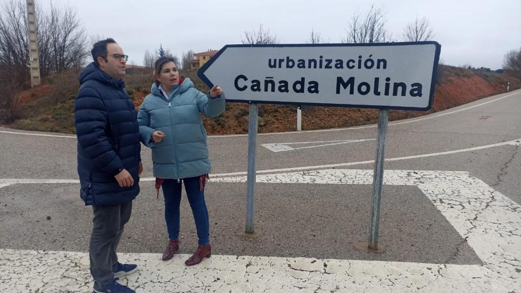 La rotonda recién inaugurada en Arcas (Cuenca).