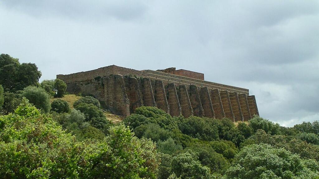 Muro oeste del santuario