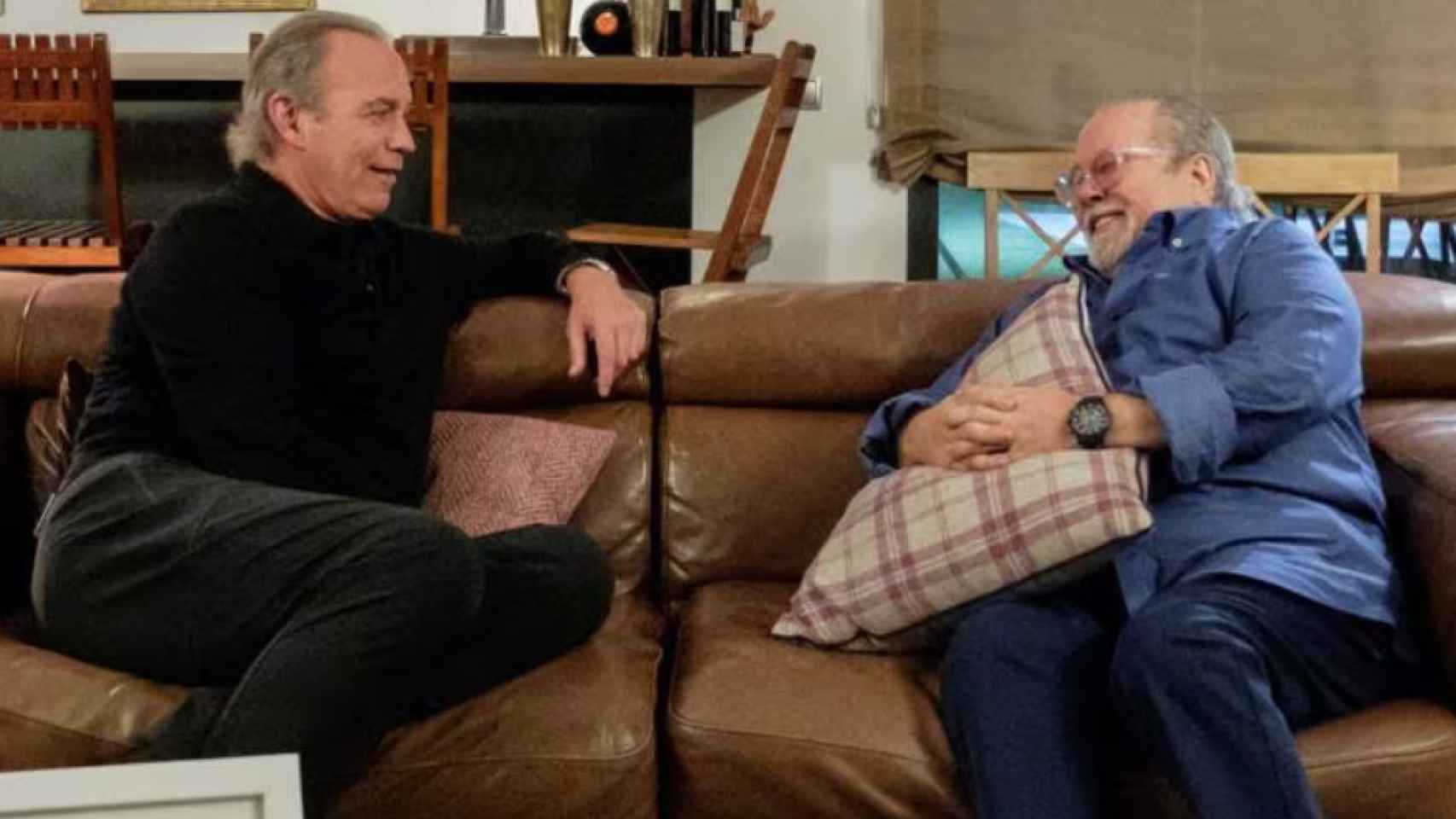 Bertín Osborne y Paco Arévalo durante la emisión del programa 'En mi casa o en la tuya', en Telecinco.