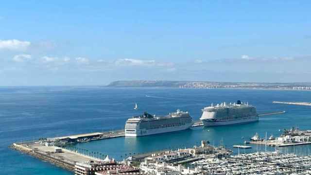 Alicante empieza el año con doble recepción de cruceros.