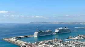 Alicante empieza el año con doble recepción de cruceros.