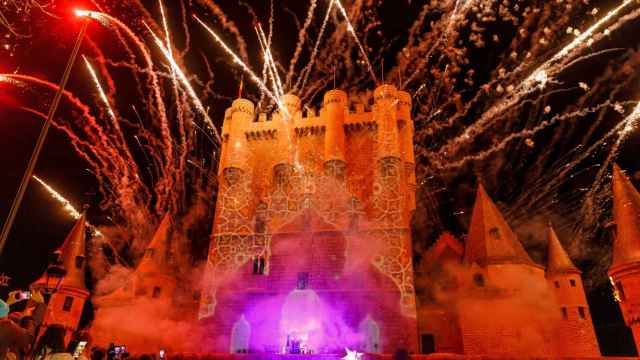 Los Reyes Magos de Oriente llegan a Segovia, donde Sus Majestades celebran su habitual cabalgata para repartir ilusión