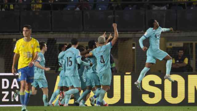 Los jugadores del Barça celebran el 1-2