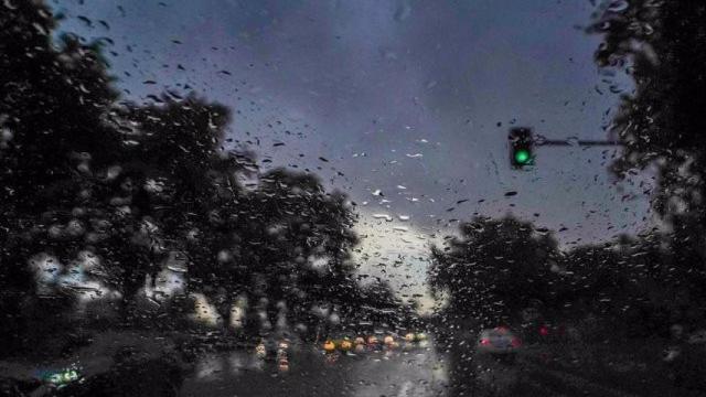Alerta amarilla por lluvia en Sevilla justo cuando el Heraldo Real sale a la calle