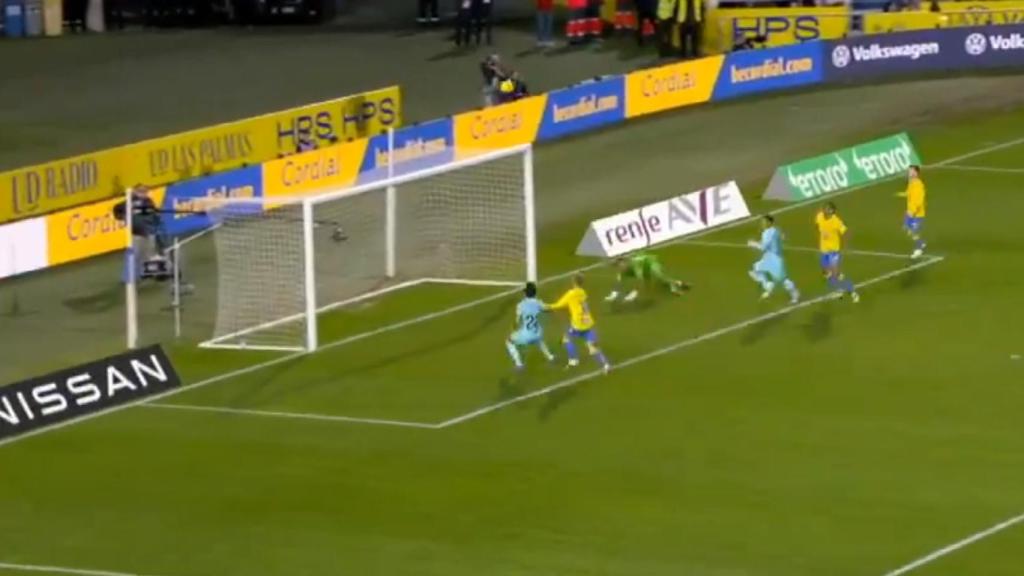 Captura del penalti a Gündogan.