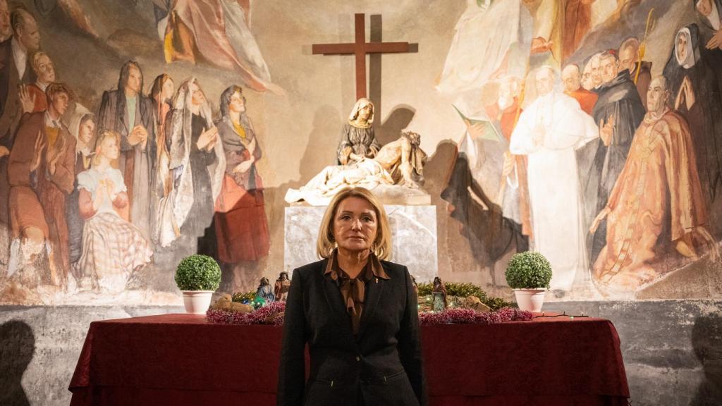 Cruz Celdrán, Gran Priora General de los templarios españoles, en la parroquia de Santa Anna, en Barcelona.