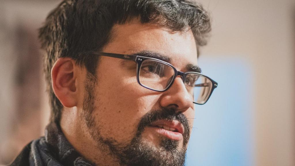 Del Valle es socio de un despacho de abogados en el centro de Madrid.