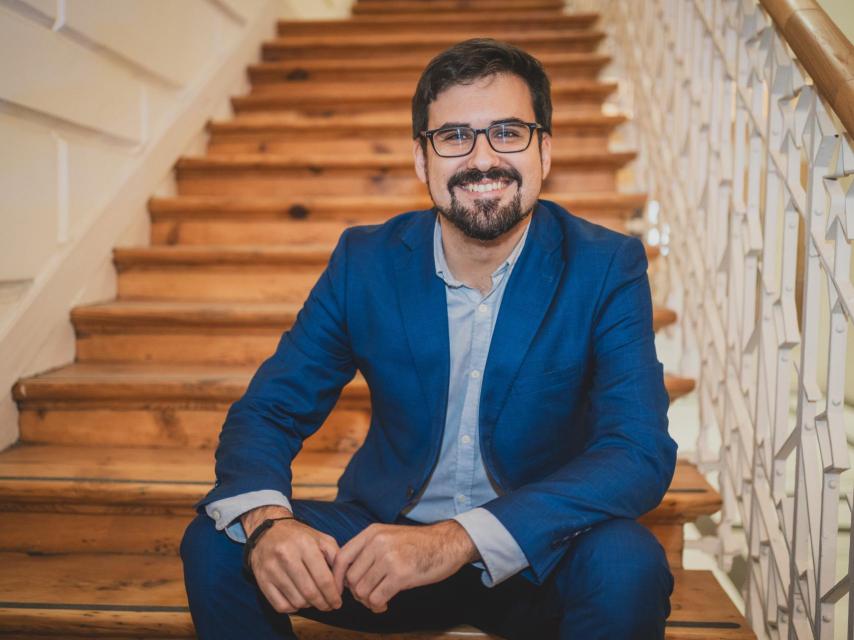 Del Valle es autor de un libro de reciente publicación, La izquierda traicionada (Editorial Península).