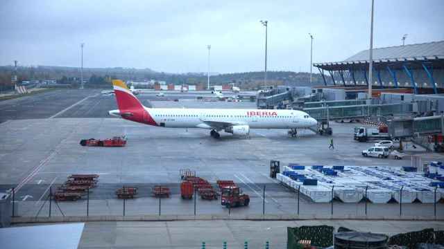 Varios aviones en el Aeropuerto Adolfo Suárez-Madrid Barajas, en una imagen de archivo.