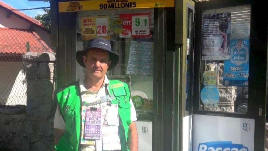 José Luis Álvarez García, el vendedor de la ONCE que ha repartido suerte en La Pola de Gordón.