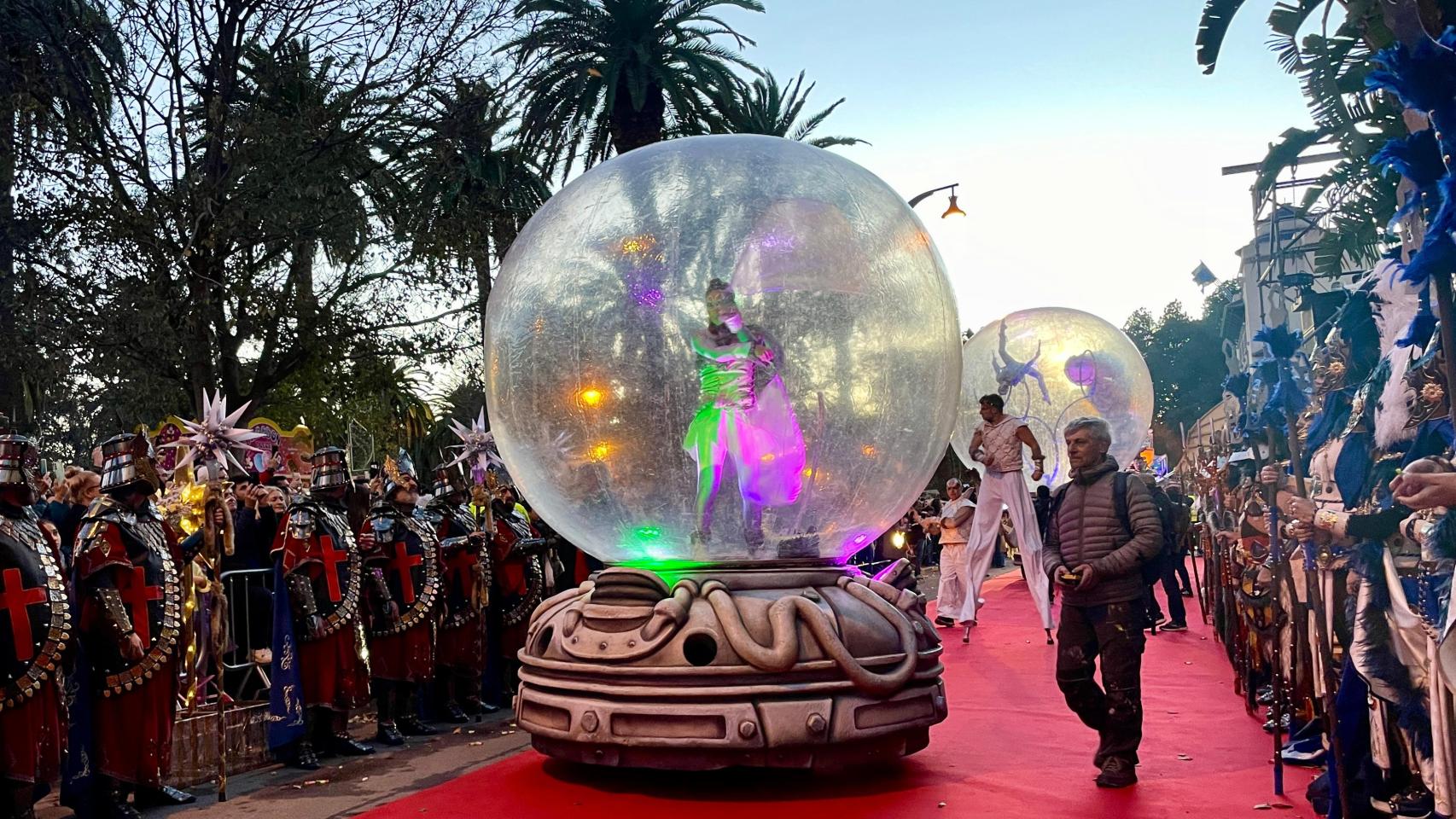 Así ha sido la cabalgata de Reyes de Málaga capital, en imágenes