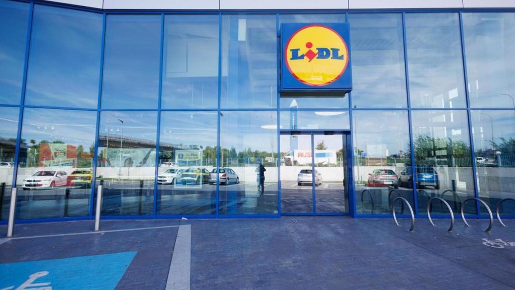 Fachada Lidl.