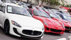 Coches deportivos (Maserati y Ferrari)