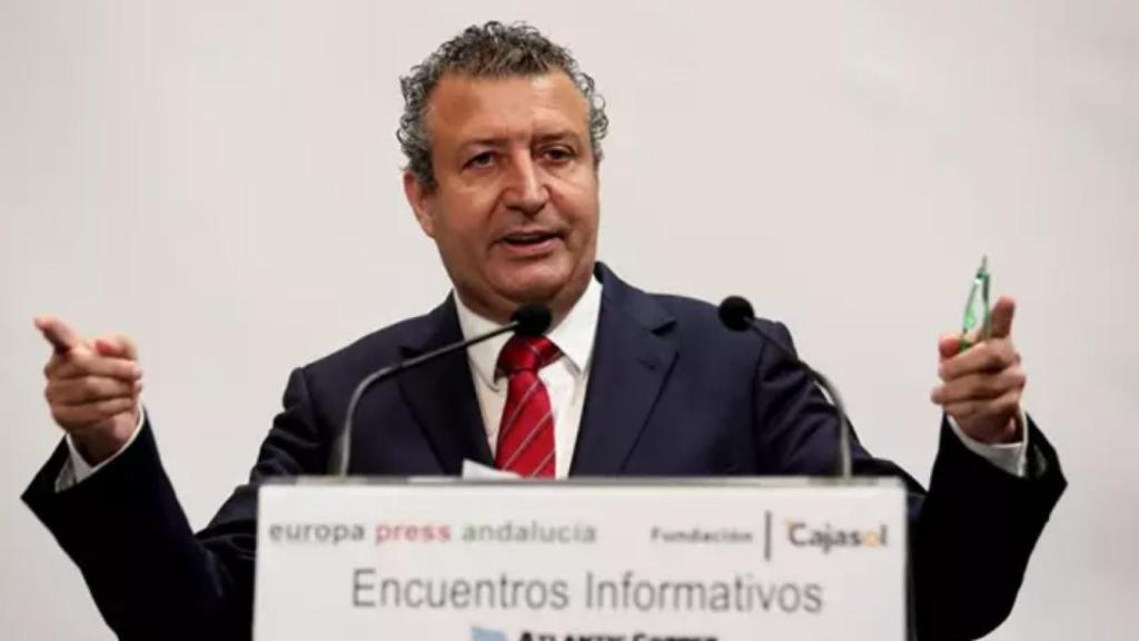 El presidente de la Diputación de Sevilla, Javier Fernández.