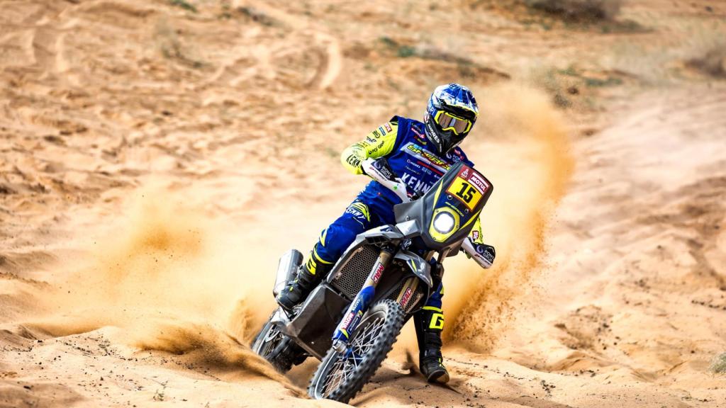 Lorenzo Santolino, durante el prólogo del Dakar 2024.