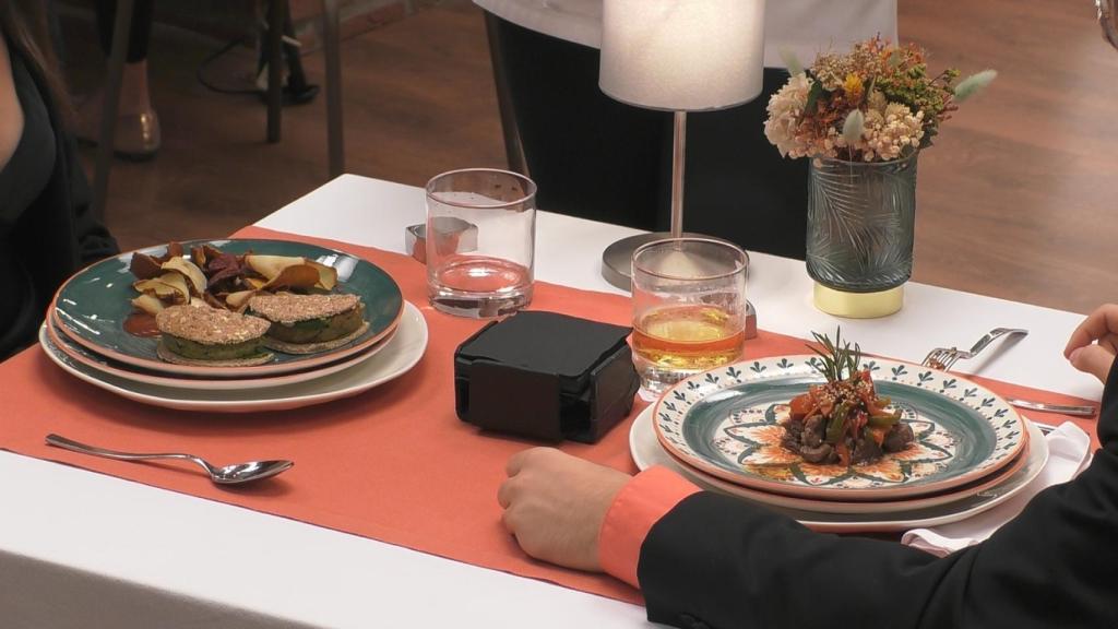 Los participantes del programa de Cuatro tienen una enorme variedad de productos, que incluye platos para veganos y carnívoros.