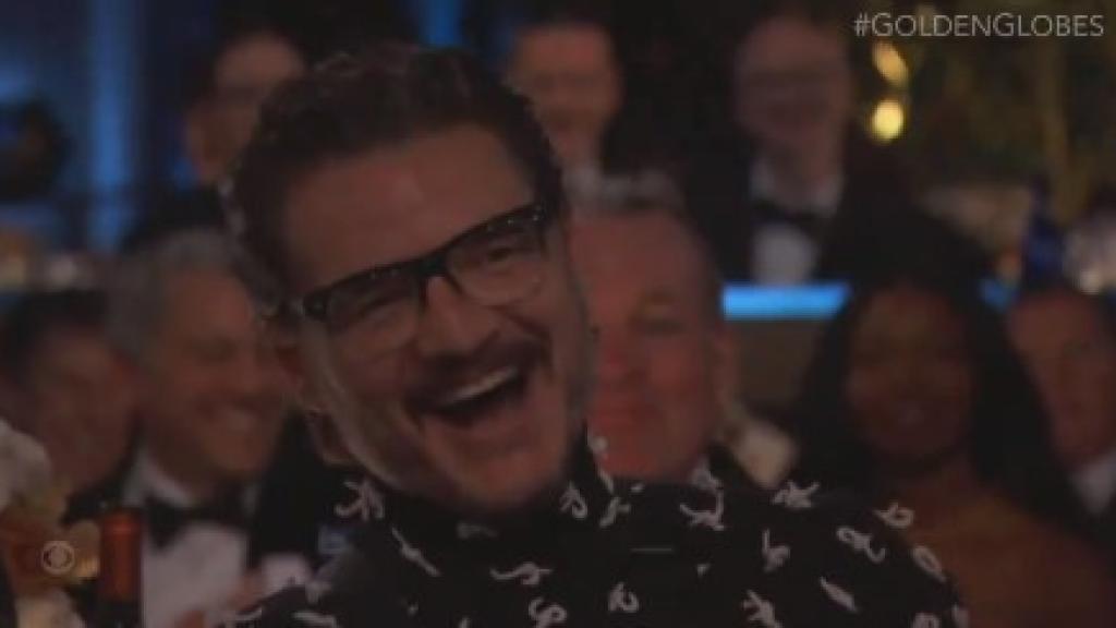 La reacción de Pedro Pascal a la broma de Kieran Culkin en los Globos de Oro 2024.