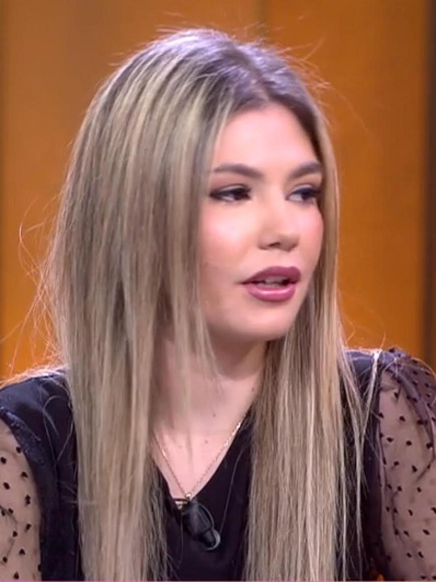 Ana, la nieta de Paco Arévalo, durante su visita al plató de 'Fiesta', este pasado domingo.