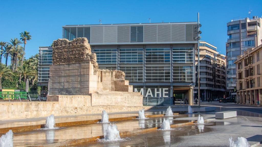 Exterior del Museo Arqueológico y de Historia de Elche.