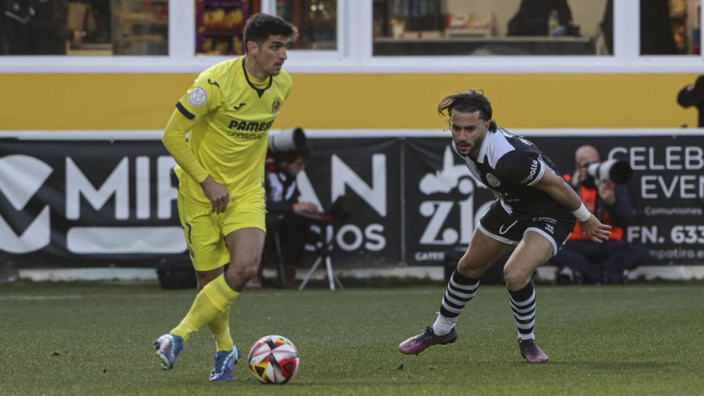Gerard Moreno, durante el Unionistas - Villarreal.
