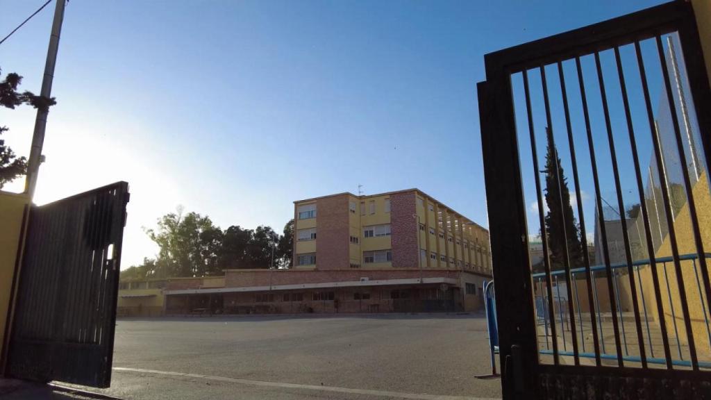 El Centro de Acogida para personas sin hogar está ubicado en la Avenida Doctor Jiménez Díaz de Alicante.