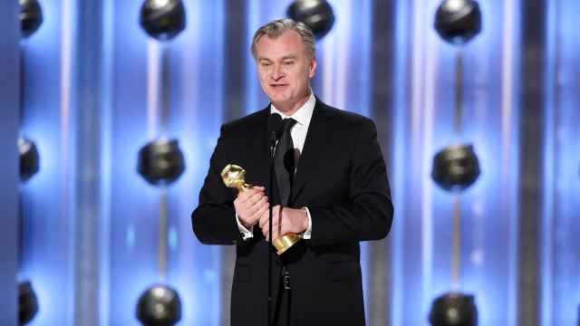 Christopher Nolan recibe el Globo de Oro a mejor director