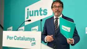 Josep Rius, portavoz de Junts, comparece ante la prensa tras la Ejecutiva del partido.